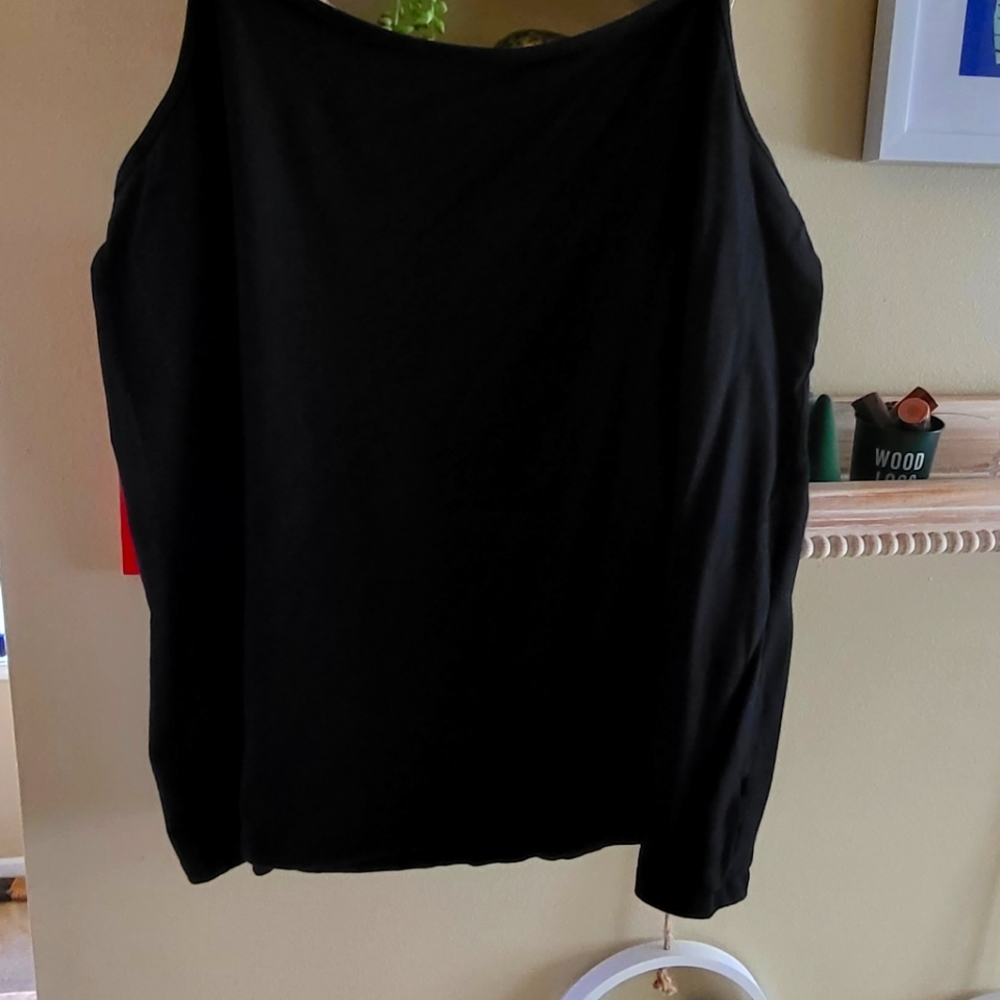 Scoop neck black spaghetti strap tank